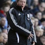 West Bromwich Albion's manager Roy Hodgson reacts during their English Premier League match against Aston Vill, October 22, 2011. REUTERS/Darren Staples