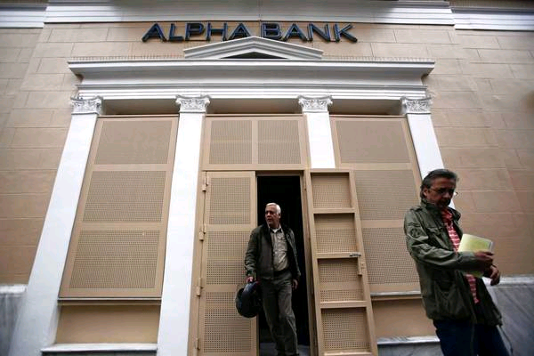 f Greece suddenly exits the 17-nation Eurozone, the uncertain consequences for Europe could undercut the American economic recovery and Obama? prospects for reelection. Above, at an Alpha Bank branch in Athens. (Kostas Tsironis, Bloomberg / May 18, 2012)