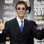 Robin Gibb of the Bee Gees arrives at the World Music Awards in Monte Carlo May 18, 2010. The World Music Awards honours the bestselling recording artists from around the world. REUTERS/Sebastien Nogier