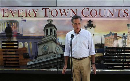 U.S. Republican Presidential candidate Mitt Romney speaks to the press in Michigan U.S. Republican Presidential candidate Mitt Romney talks about false reports in the press about his Vice Presidential pick while in Holland, Michigan, June 19, 2012. REUTERS/Larry Downing