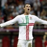 Portugal's Cristiano Ronaldo celebrates after defeating Czech Republic in their Euro 2012 quarter-final soccer match at the National stadium in Warsaw, June 21, 2012. REUTERS/Peter Andrews
