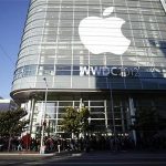 An Apple logo is seen at the Apple Worldwide Developers Conference 2012 in San Francisco, California June 11, 2012. REUTERS/Stephen Lam