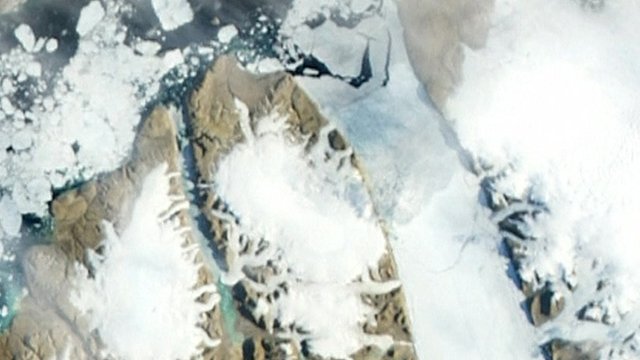Iceberg breaks off from Greenland's Peterm Iceberg breaks off from Greenland's Peterm
