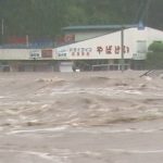 Japan floods: 250,000 people ordered to leave homes