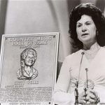 Kitty Wells is inducted into CMA's Country Music Hall of Fame in 1976 on the CMA Awards.REUTERSCountry Music Association/Handout
