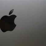 The logo of Apple is seen on a product displayed at a store in Seoul August 24, 2012. REUTERS/Lee Jae-Won