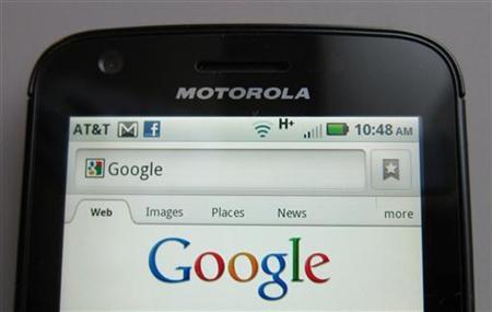 A Motorola Droid phone is seen displaying the Google search page in New York August 15, 2011. REUTERS/Brendan McDermid