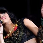 Rihanna album Talk That Talk regains chart lead