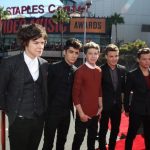 Members of the British band One Direction, from left, Harry Styles, Zayn Malik, Niall Horan, Liam Payne and Louis Tomlinson arrive at the MTV Video Music Awards on Thursday, Sept. 6, 2012, in Los Angeles. (Photo by Matt Sayles/Invision/AP)