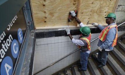 Hurricane Sandy: New York City transit suspended