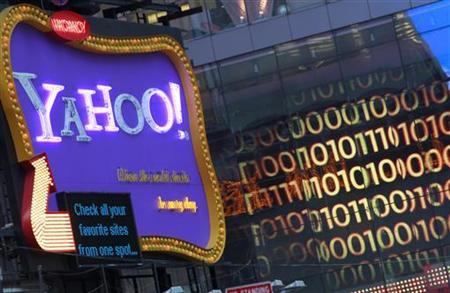 A Yahoo! billboard is seen in New York's Time's Square January 25, 2010. REUTERS/Brendan McDermid