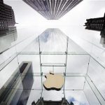 The Apple logo hangs in a glass enclosure above the 5th Ave Apple Store in New York, September 20, 2012. REUTERS/Lucas Jackson