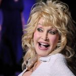 Actress and singer Dolly Parton arrives at the Hollywood premiere of "Joyful Noise" in Los Angeles, California January 9, 2012. REUTERS/Gus Ruelas
