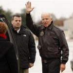 U.S. Vice President Joe Biden waves upon his arrival in Wilmington, Delaware November 7, 2012. Biden will spend the night at his home here before returning to Washington. REUTERS/Kevin Lamarque