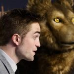Cast member Robert Pattinson poses for pictures before the German premiere of The Twilight Saga: Breaking Dawn Part 2 in Berlin, November 16, 2012. REUTERS/Thomas Peter