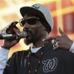 Rapper Snoop Dogg performs during the H2O Music Festival at Los Angeles State Historic Park in Los Angeles, California August 25, 2012. REUTERS/Mario Anzuoni