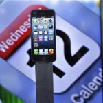 Apple's iPhone 5 is seen on display at the Apple store in Manhasset, New York September 21, 2012. REUTERS/Shannon Stapleton