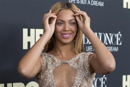 Singer Beyonce attends HBO's New York premiere of her documentary "Beyonce - Life is But a Dream" in New York February 12, 2013. REUTERS/Andrew Kelly