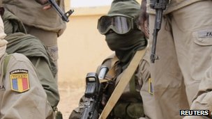 Mali conflict: 'Many die' in Ifoghas mountain battle