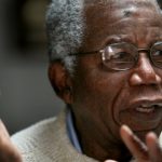 Nigerian author Chinua Achebe dies