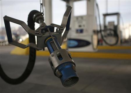 A LNG fuel pump nozzle at a Blu LNG filling station in Salt Lake City, Utah, March 13, 2013. REUTERS/Jim Urquhart