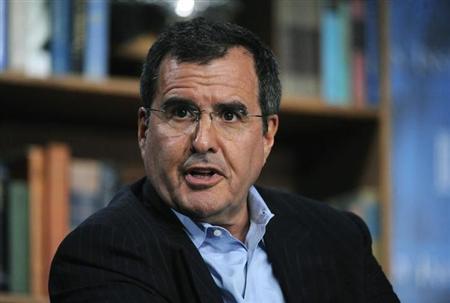 Peter Chernin, former President and Chief Operating Officer, News Corporation, speaks during the "Outlook for the Entertainment Industry" panel at the 2009 Milken Institute Global Conference in Beverly Hills, California April 29, 2009. REUTERS/Phil McCarten