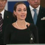 Angelina Jolie's aunt loses battle with breast cancer