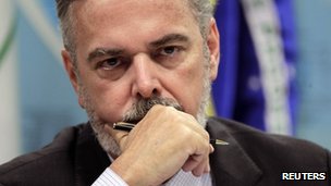 Brazil in talks to hire 6,000 Cuban doctors