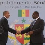 U.S. President Barack Obama (L) and Senegal President Macky Sall shake hands after their joint news conference at the Presidential Palace June 27, 2013 in Dakar, Sengal. REUTERS/Gary Cameron