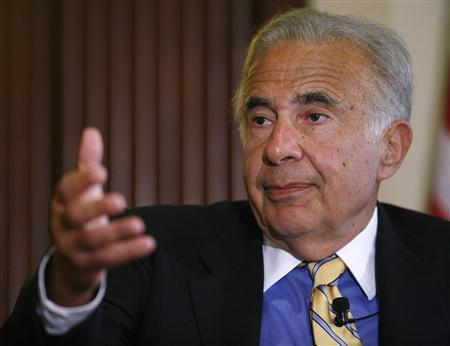 Investor Carl Icahn speaks at the Wall Street Journal Deals & Deal Makers conference at the New York Stock Exchange in this June 27, 2007 file photograph. For now, William Ackman is getting the better of Carl Icahn in a well-publicized grudge match between the billionaire investors over Herbalife Ltd. REUTERS/Chip East/Files (UNITED STATES - Tags: BUSINESS HEADSHOT) - RTR1R80L