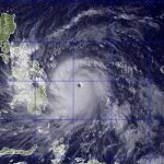 Thousands flee in Philippines