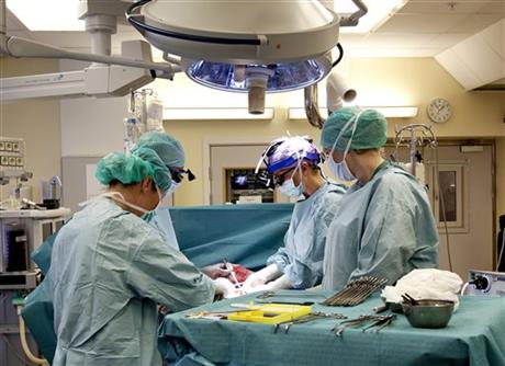 Swedish doctors transplant wombs