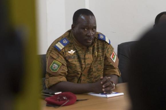 Lieutenant Colonel Yacouba Isaac Zida meets with opposition leaders in Ouagadougou, capital of Burkina Faso