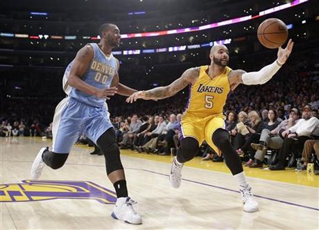 Carlos Boozer, right, Darrell Arthur