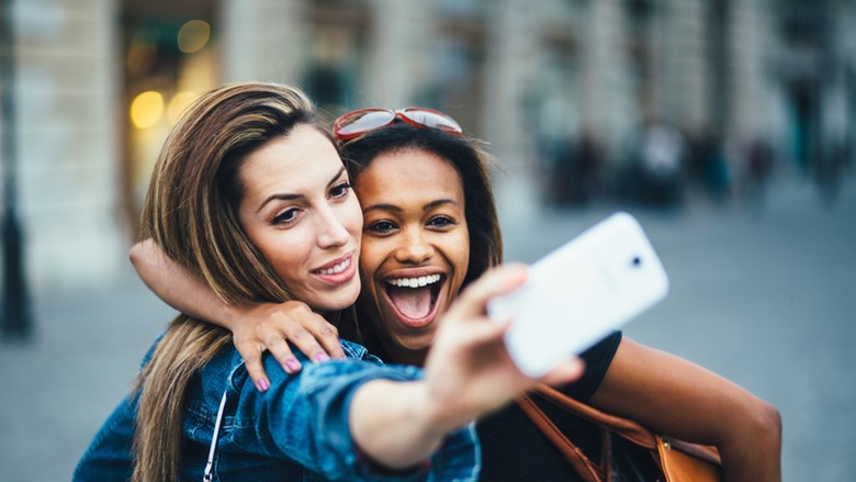 Cannes Film Festival Bans Selfies For 2015 - bustle.com