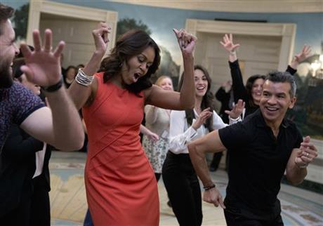 Michelle Obama dances to Gloria Estefan