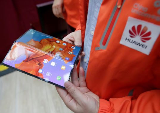 Huawei Mate X smartphone with 5G network