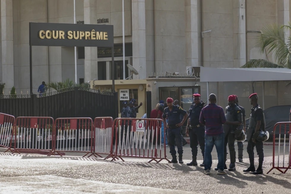 Senegal police stands in front of the Supreme Court in Dakar