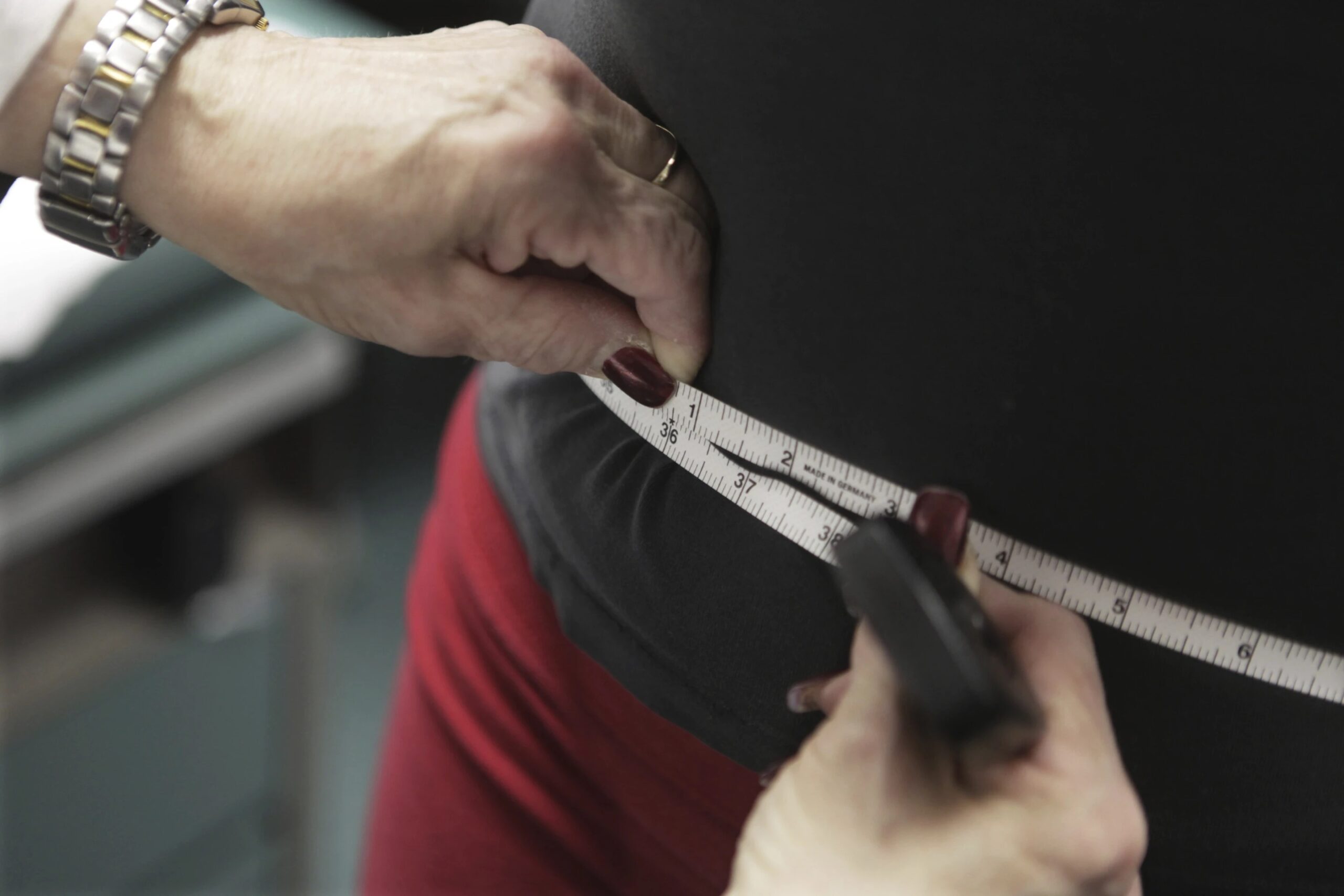 A waist is measured during an obesity prevention study in Chicago, Jan. 20, 2010. (AP Photo/M. Spencer Green, File)