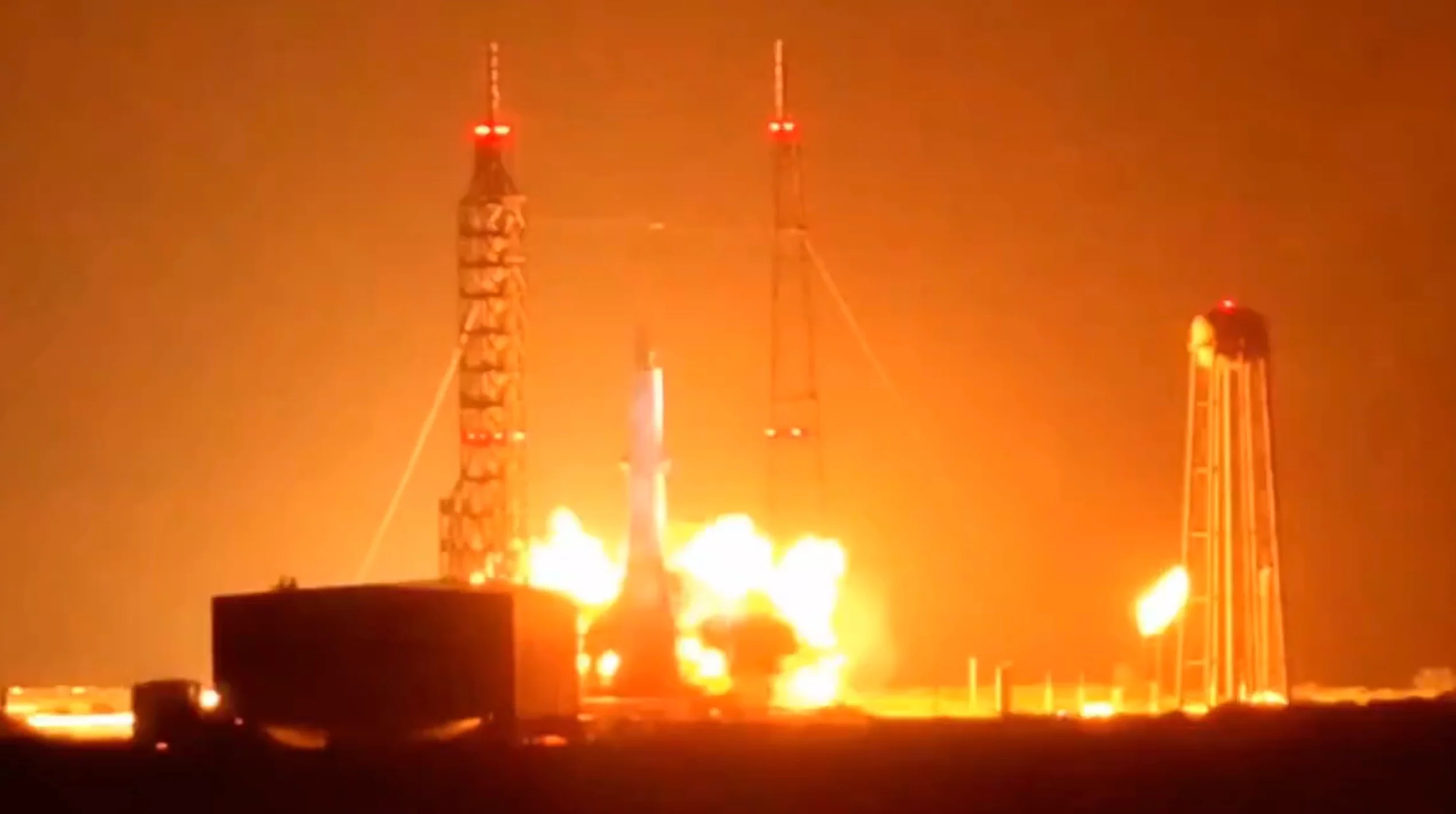 Blue Origin rocket explodes during test at Cape Canaveral.