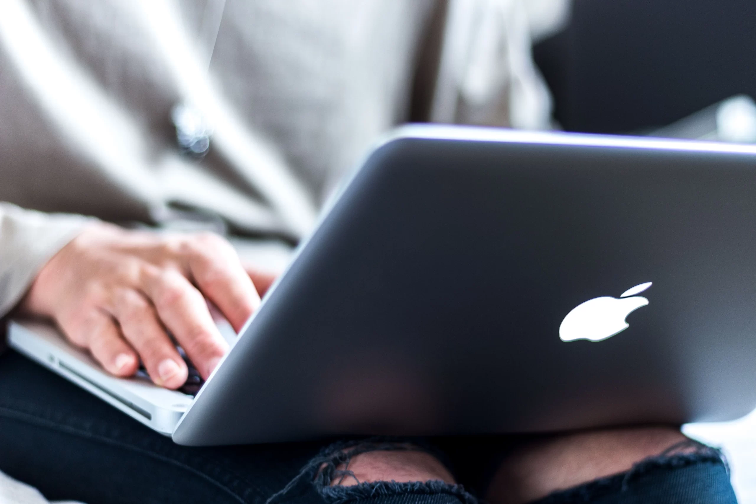 Mac laptop user.
